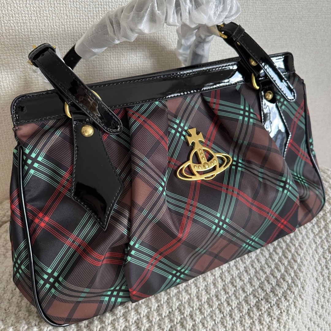 Vivienne Westwood(ヴィヴィアンウエストウッド)のヴィヴィアンウエストウッド  トートバッグ　チェック　A4 横型トートバッグ レディースのバッグ(トートバッグ)の商品写真