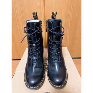 ドクターマーチン(Dr.Martens)の【美品】Dr.Martens ドクターマーチン SADIE・UK5(ブーツ)