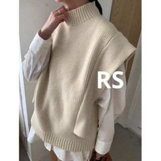 ドゥーズィエムクラス(DEUXIEME CLASSE)のCLANE ivoryWhite レイヤードSLEEVE KNIT VEST(ベスト/ジレ)