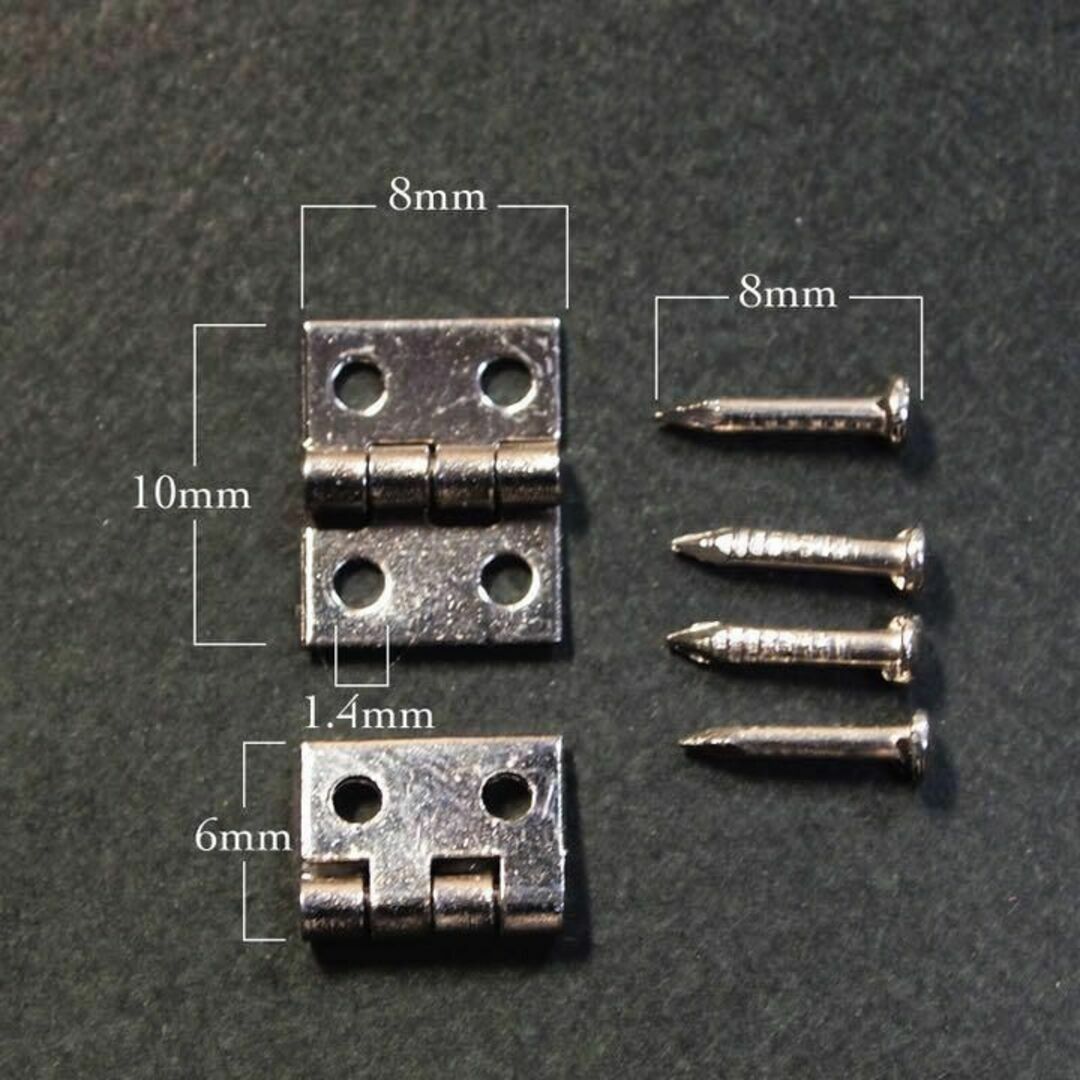 ★小型蝶番 シルバー 10×8mm 8個+予備1個 釘付き【送料無料・匿名配送】 ハンドメイドの素材/材料(各種パーツ)の商品写真