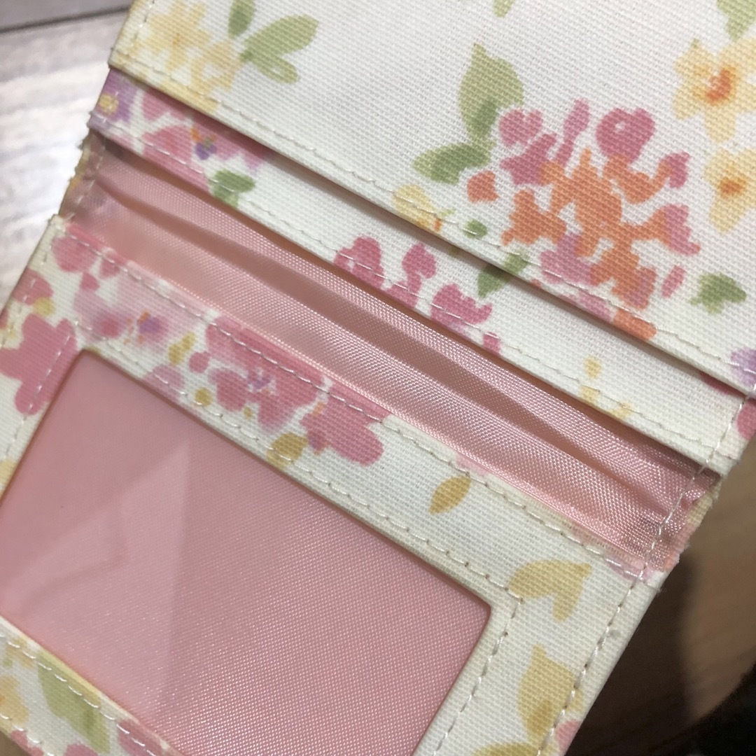 LAURA ASHLEY(ローラアシュレイ)のローラアシュレイ♡パスケース♡定期入れ♡アメリ　ピンク レディースのファッション小物(パスケース/IDカードホルダー)の商品写真