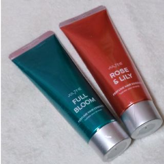 マークジェイコブス(MARC JACOBS)のジュライミー ヘアエッセンス フルブルーム・ローズ＆リリー(トリートメント)