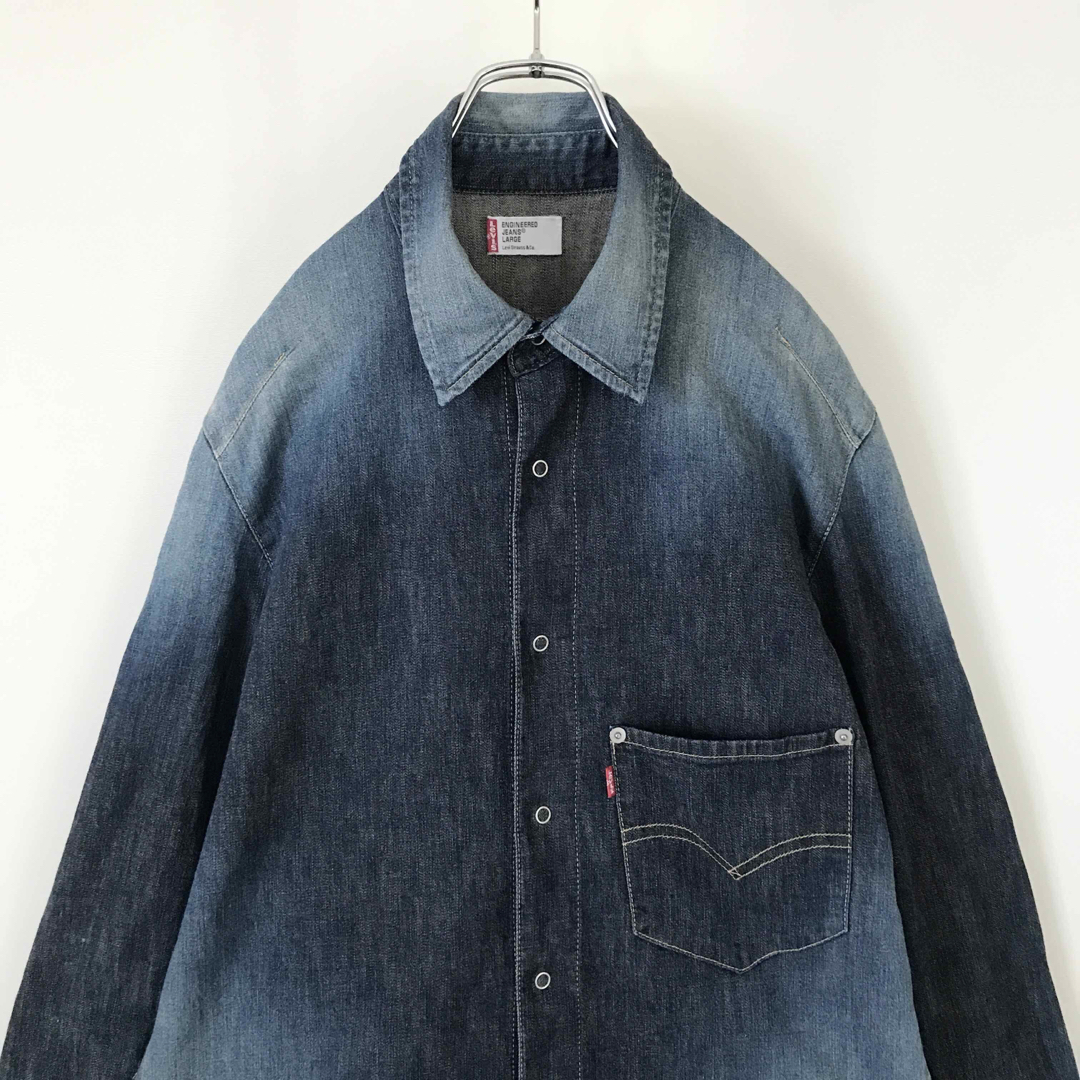 Levi's(リーバイス)のリーバイス エンジニアード★ユーズド加工★立体裁断デニムシャツ★ストレッチ メンズのトップス(シャツ)の商品写真