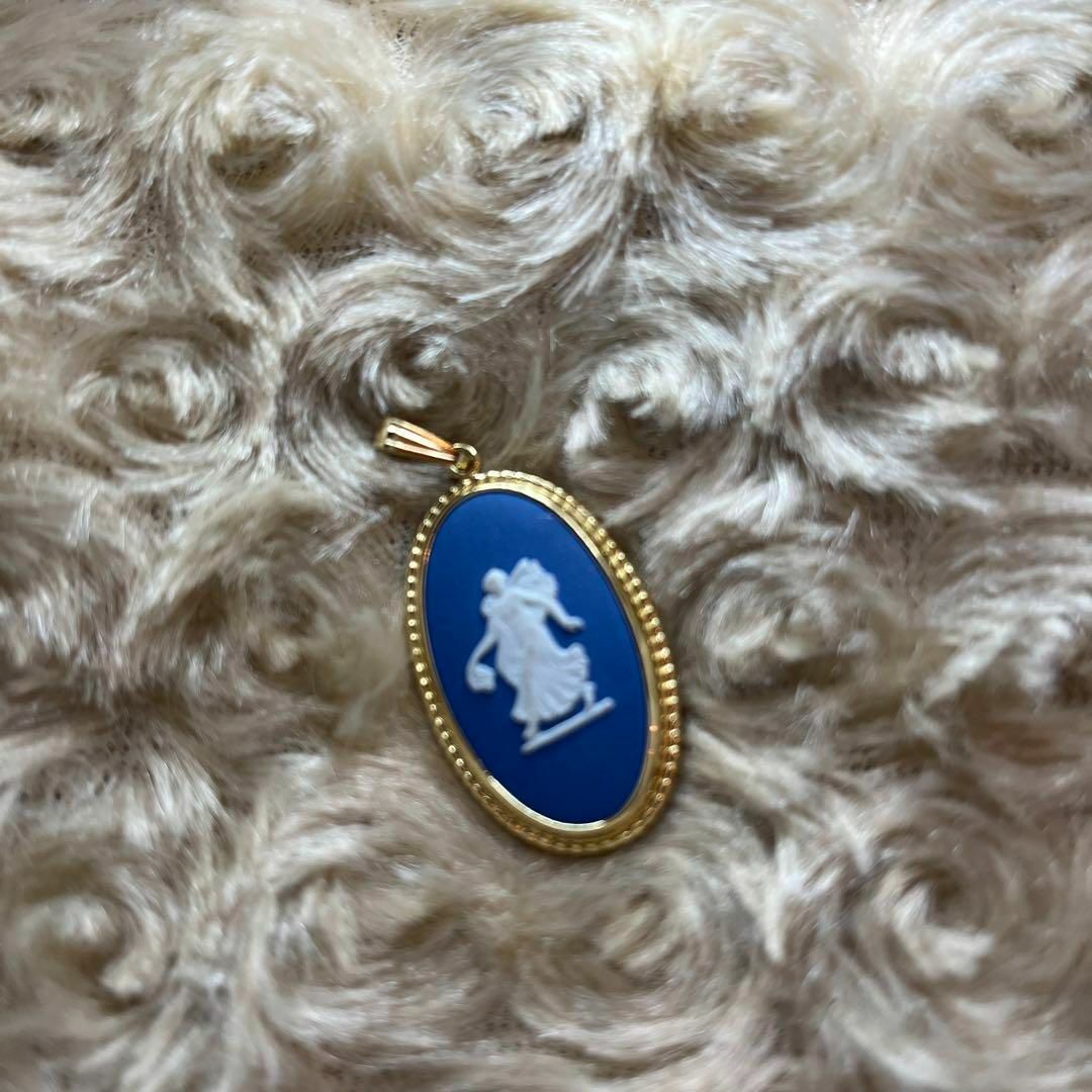 WEDGWOOD(ウェッジウッド)のアンティーク ✨超美品 カメオ WEDGWOOD ペンダントトップ レディースのアクセサリー(ネックレス)の商品写真