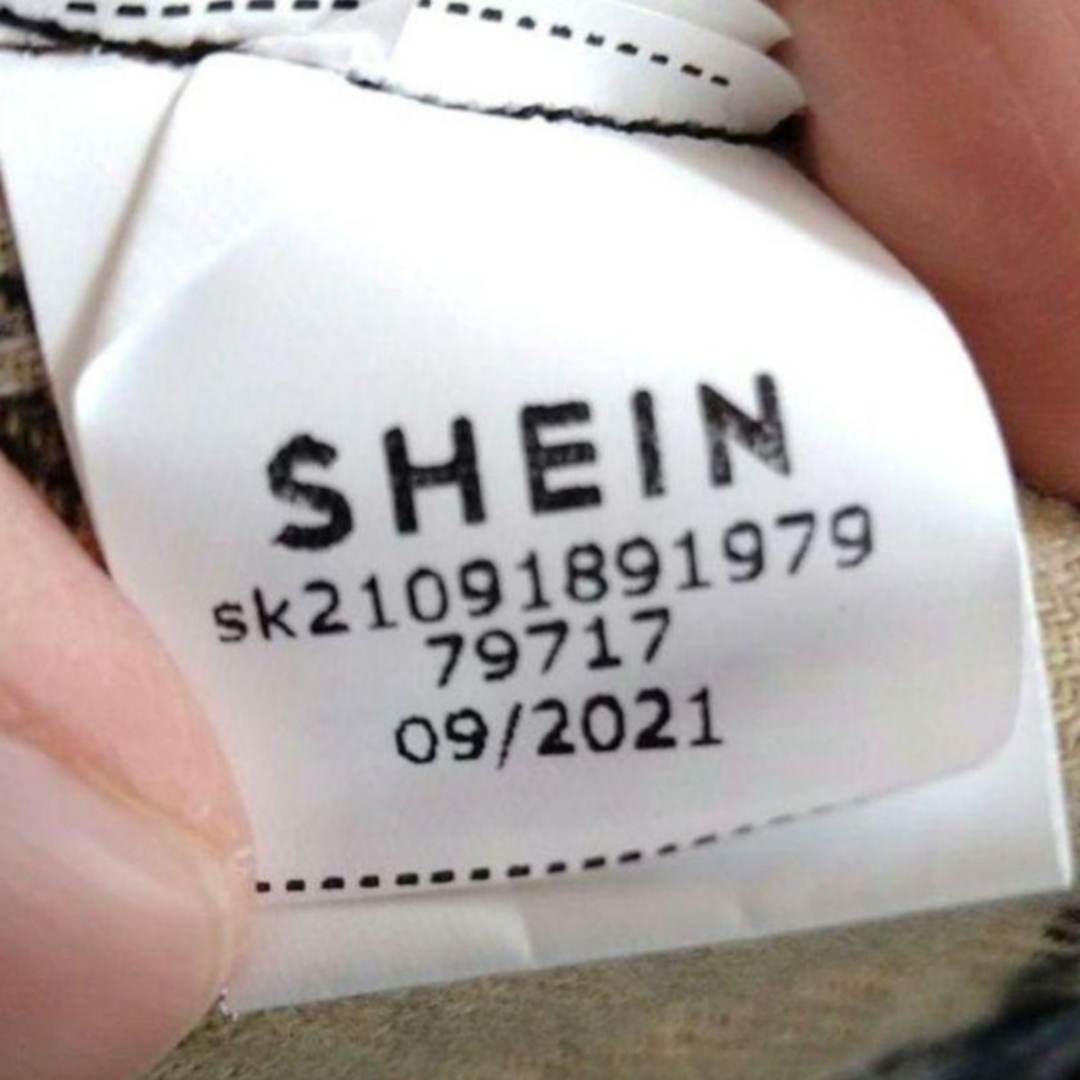 SHEIN(シーイン)の【匿名配送】SHEIN　キッズ コート　アウター　130cm　チェック キッズ/ベビー/マタニティのキッズ服女の子用(90cm~)(ジャケット/上着)の商品写真