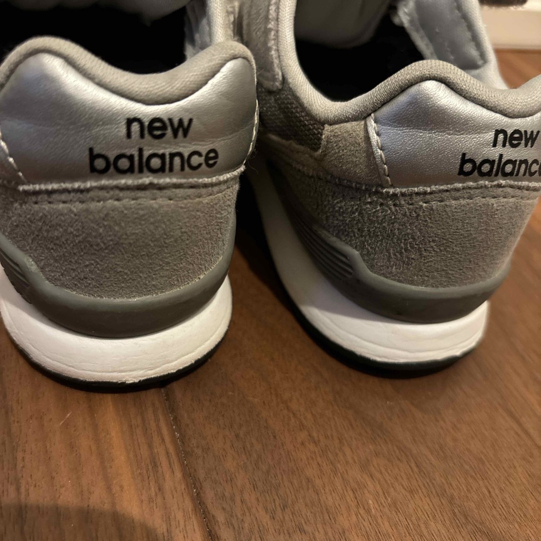 New Balance(ニューバランス)のNew Balance YV996CGY ニューバランス　17.5cm キッズ/ベビー/マタニティのキッズ靴/シューズ(15cm~)(スニーカー)の商品写真