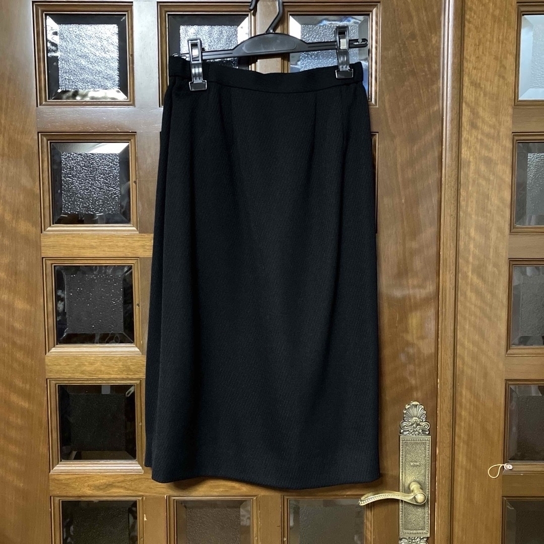 GIVENCHY(ジバンシィ)のジバンシー　ブラックフォーマルスーツ　東京ソワール　10号 レディースのフォーマル/ドレス(スーツ)の商品写真