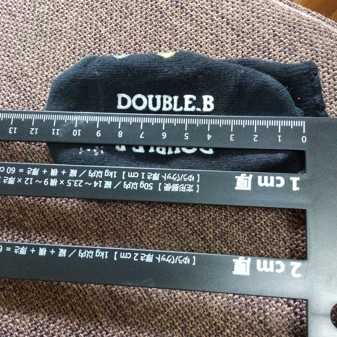 DOUBLE.B(ダブルビー)のダブルＢ ブラック水玉 ベビーソックス 13-15cm 靴下 キッズ/ベビー/マタニティのこども用ファッション小物(靴下/タイツ)の商品写真