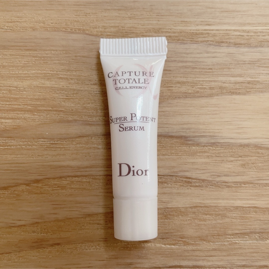 Dior(ディオール)のディオール　カプチュールトータルセル ENGY スーパーセラム コスメ/美容のスキンケア/基礎化粧品(美容液)の商品写真