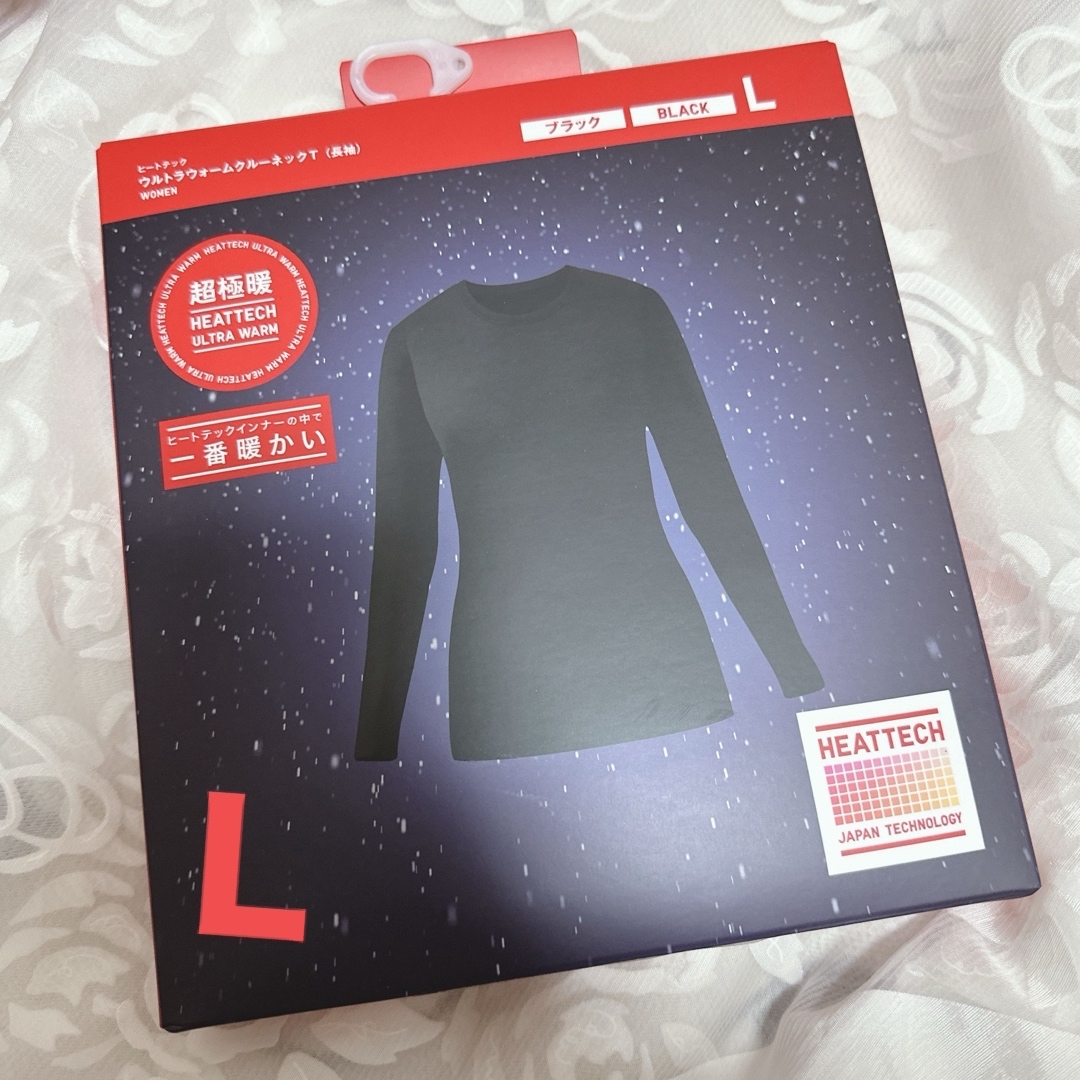 UNIQLO(ユニクロ)のUNIQLO 超極暖 ウルトラウォームクルーネックT ブラック L レディースの下着/アンダーウェア(アンダーシャツ/防寒インナー)の商品写真