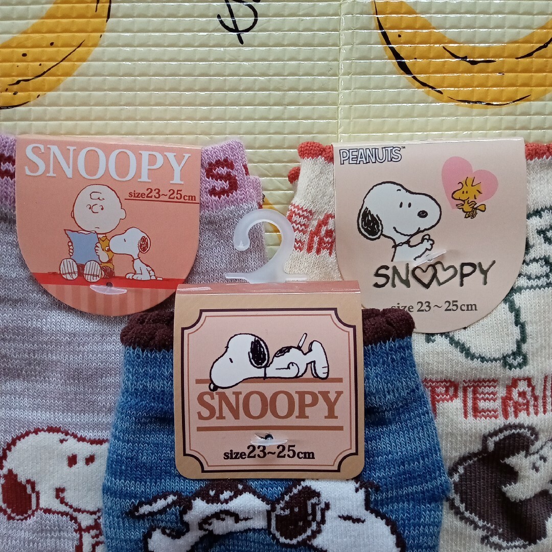 PEANUTS(ピーナッツ)の🍓⑫ SNOOPYのショート丈、５本指ソックス、3足セット。【完売品】 レディースのレッグウェア(ソックス)の商品写真