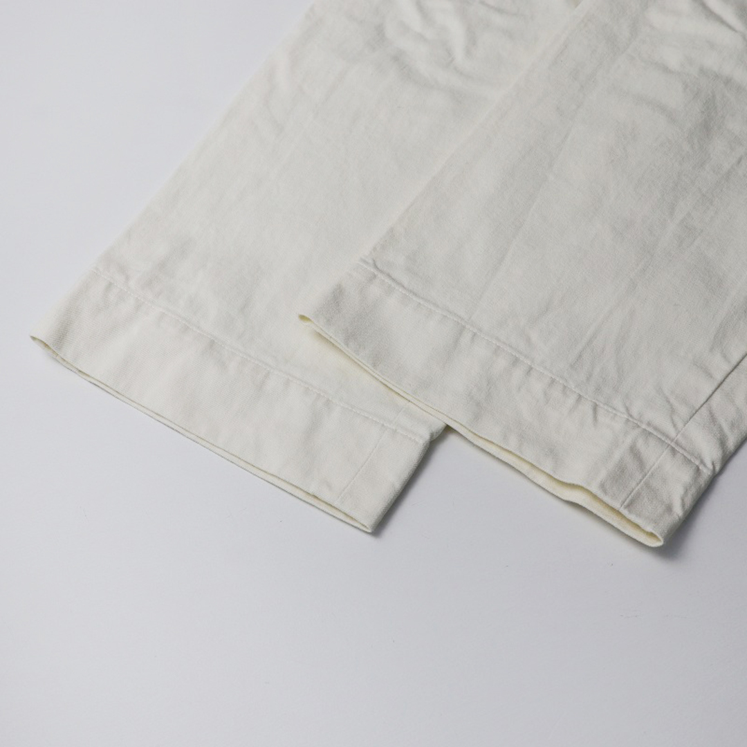 MARGARET HOWELL(マーガレットハウエル)の2022AW マーガレットハウエル MARGARET HOWELL DENSE COTTON TWILL トラウザーズパンツ 3/ホワイト ボトムス ロング 【2400013722414】 レディースのパンツ(カジュアルパンツ)の商品写真