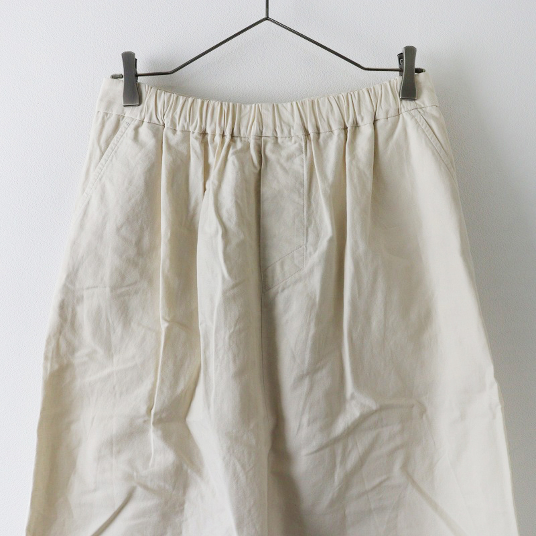 MARGARET HOWELL(マーガレットハウエル)の2021 マーガレットハウエル MARGARET HOWELL PLAIN WEAVE COTTON LINEN スカート 1/オフホワイト ボトムス【2400013709842】 レディースのスカート(ひざ丈スカート)の商品写真