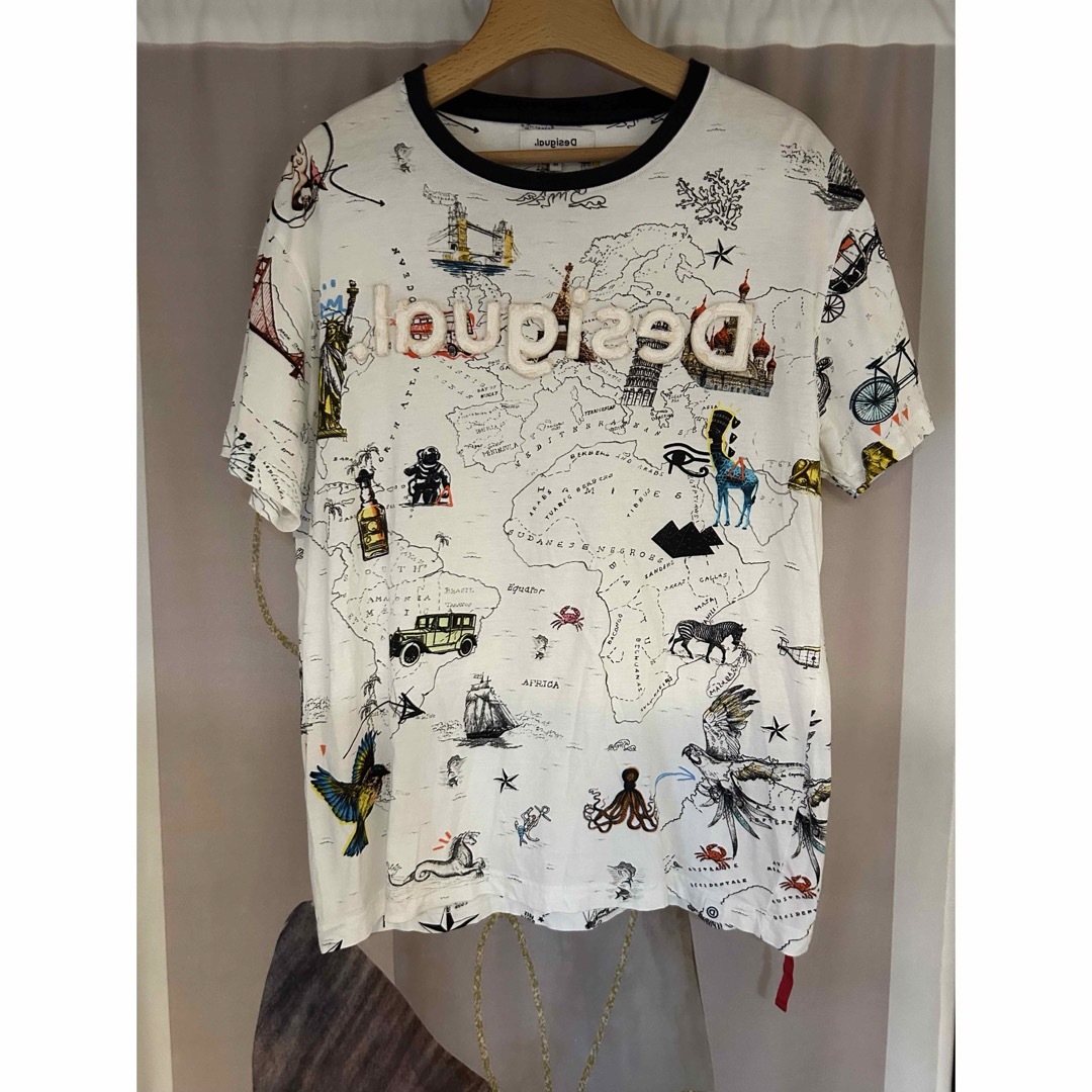 DESIGUAL(デシグアル)のデシグアル Desigual アニマル Tシャツショートスリーブ MAP 廃盤品 メンズのトップス(Tシャツ/カットソー(半袖/袖なし))の商品写真