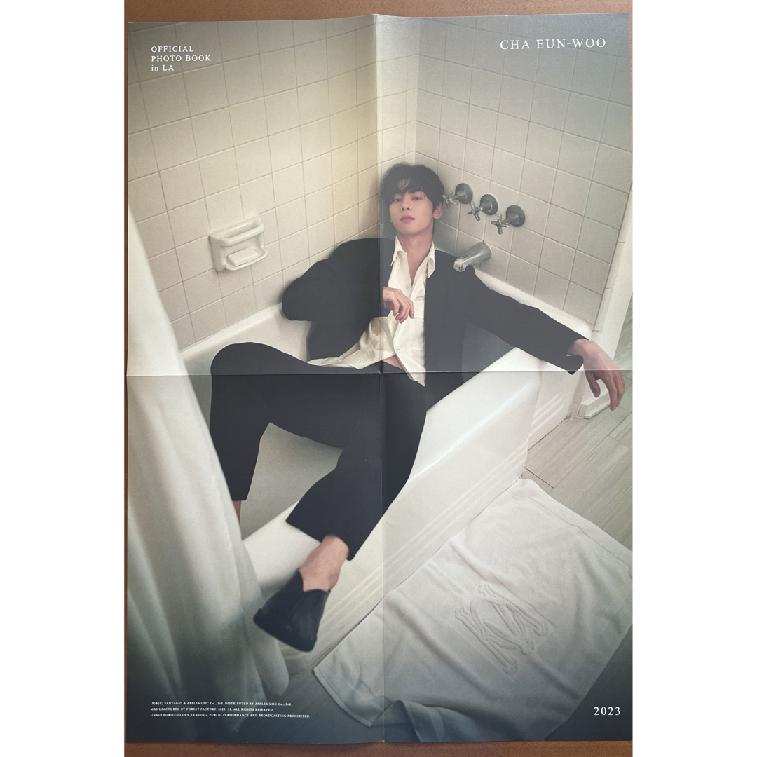 ASTRO - 値下げ!チャウヌ2023OFFICIAL PHOTOBOOK in LAポスター ASTRO - 値下げ!チャウヌ2023OFFICIAL PHOTOBOOK in LAポスター