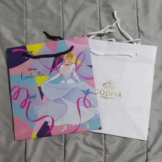 ゴディバ(GODIVA)のGODIVA紙袋2枚セット　ディズニー バレンタイン 、通常(ショップ袋)