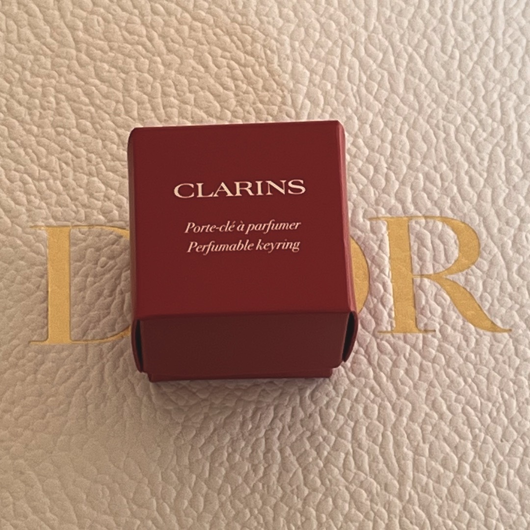 CLARINS(クラランス)のクラランス　フレグランス　キーホルダー　 エンタメ/ホビーのコレクション(ノベルティグッズ)の商品写真