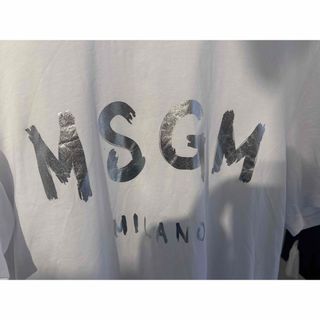 エムエスジイエム(MSGM)のMSGM エムエスジーエム Tシャツ ロゴ ホワイト シルバー(Tシャツ(半袖/袖なし))