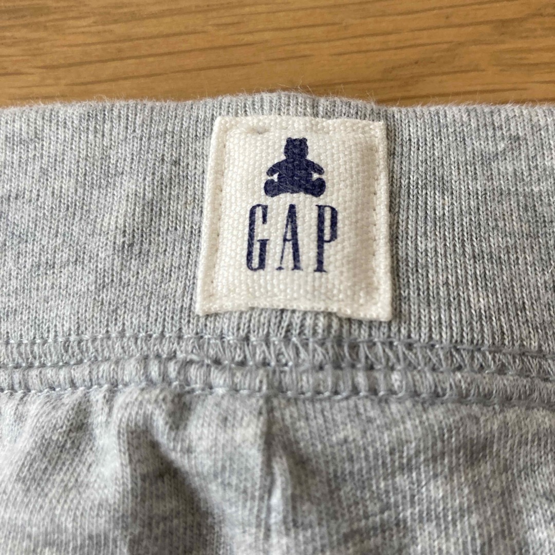 GAP(ギャップ)のGAP パンツ　ジャージ　4才用 キッズ/ベビー/マタニティのキッズ服男の子用(90cm~)(パンツ/スパッツ)の商品写真