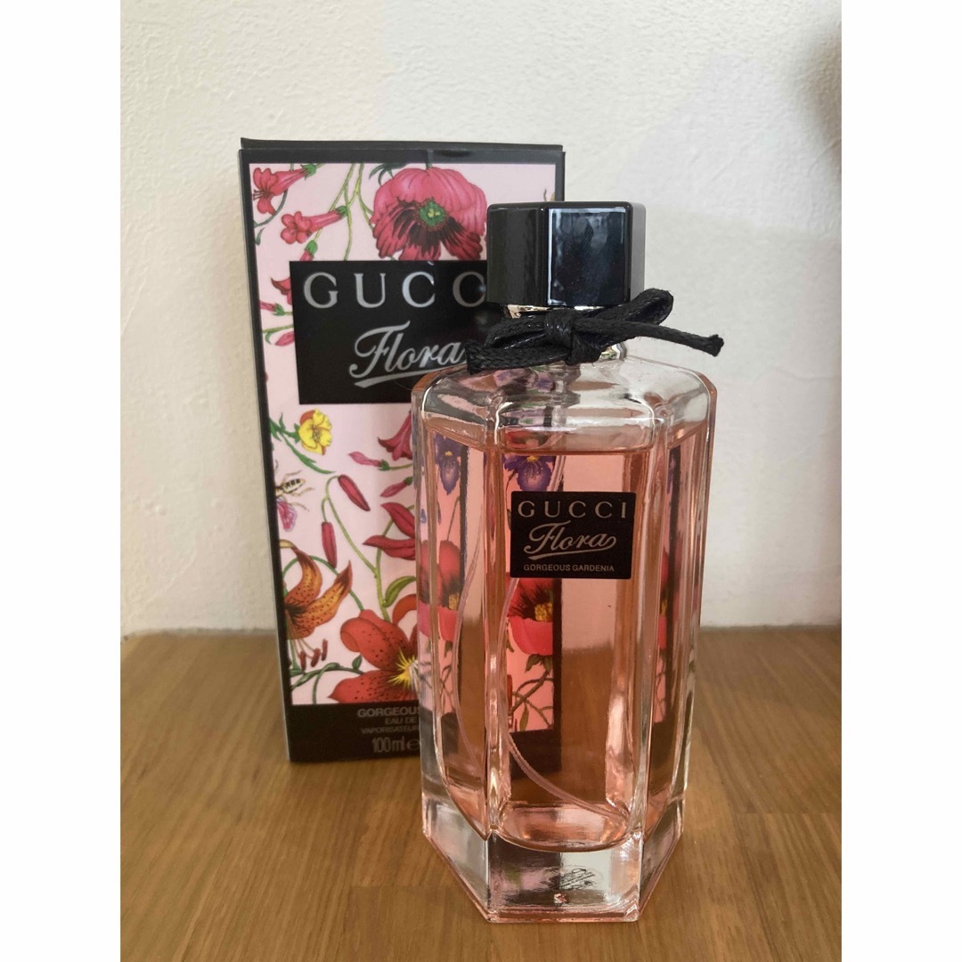 Gucci(グッチ)のフローラバイグッチガーデンゴージャスガーデニアオードトワレ100m コスメ/美容の香水(香水(女性用))の商品写真