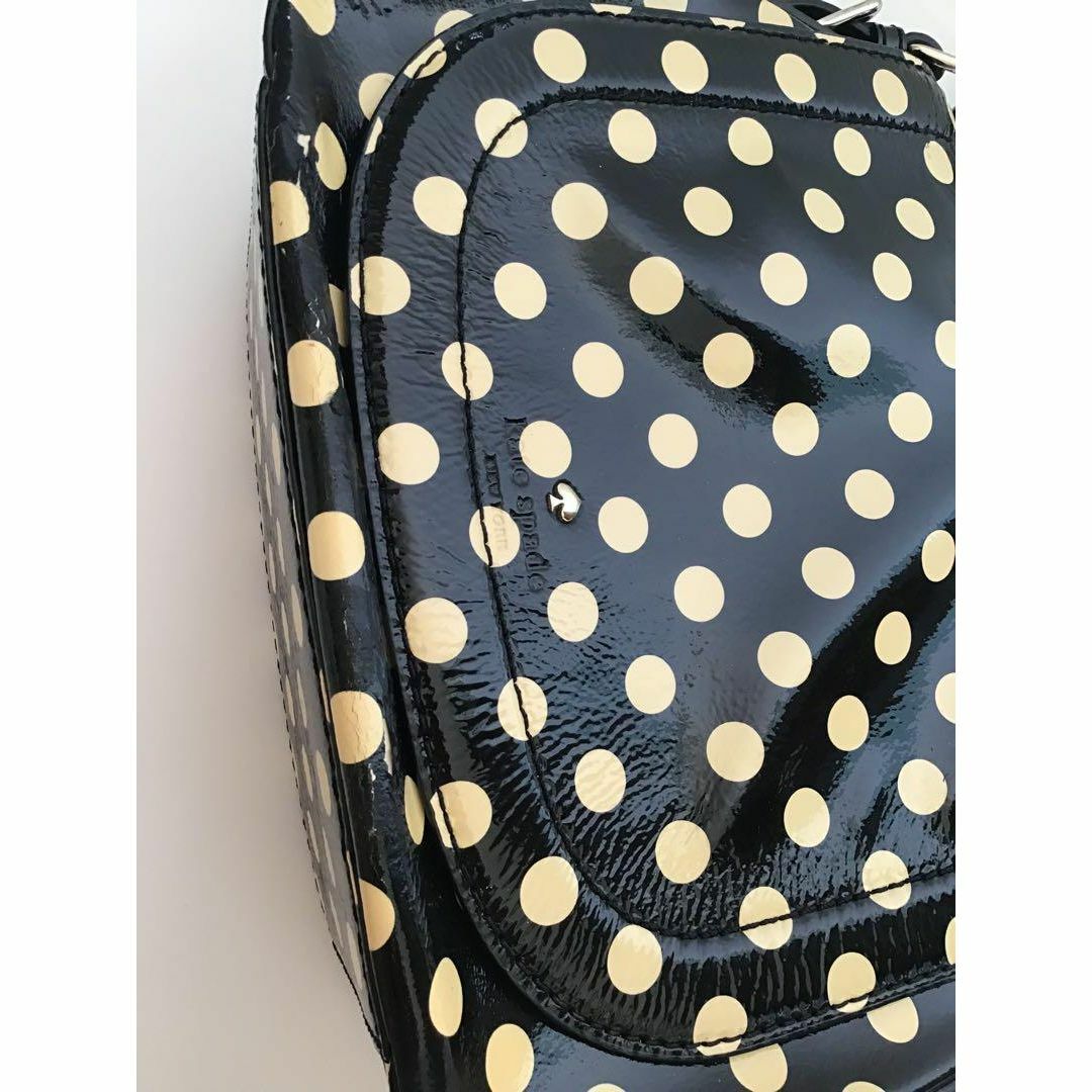 kate spade new york(ケイトスペードニューヨーク)のケイトスペード　バッグ◆ドット　赤　ハンドバッグ　ショルダーバッグ レディースのバッグ(ショルダーバッグ)の商品写真