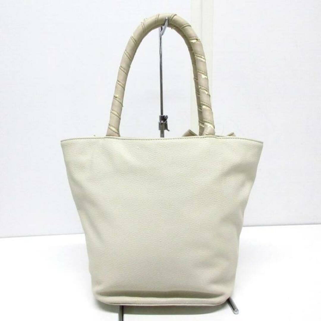 Kitamura(キタムラ)のキタムラ ハンドバッグ - ベージュ 刺繍 レディースのバッグ(ハンドバッグ)の商品写真