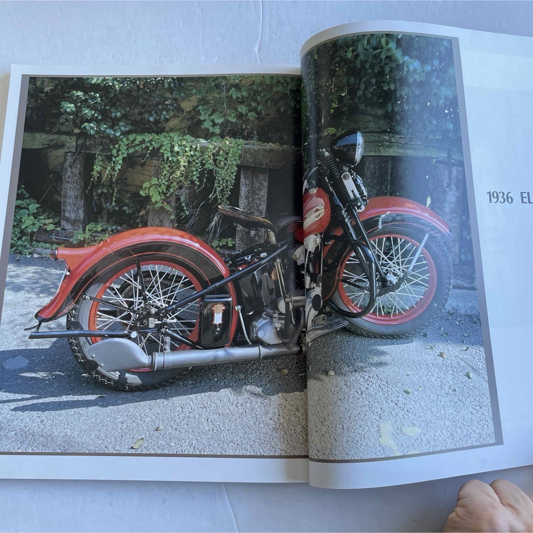 Harley Davidson(ハーレーダビッドソン)のハーレーダビットソンの20世紀 自動車/バイクのバイク(カタログ/マニュアル)の商品写真