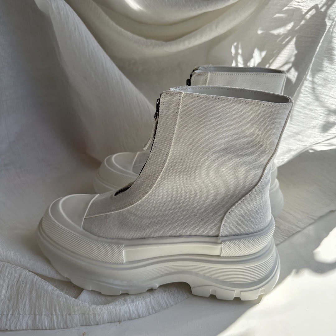 新品COELジップスニーカーブーツホワイト37 a レディースの靴/シューズ(ブーツ)の商品写真
