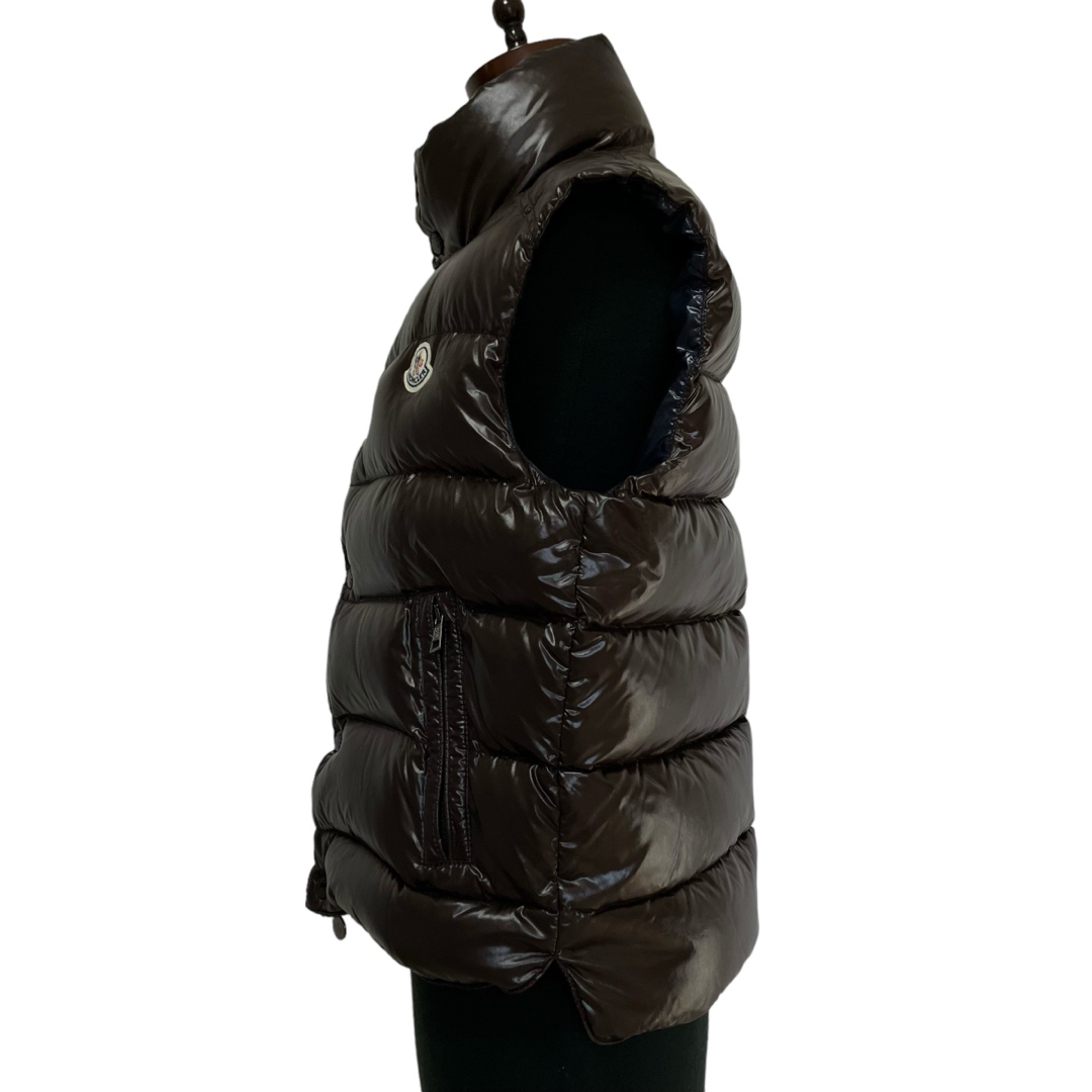 MONCLER(モンクレール)のモンクレール ダウンベスト ブラウン TIB GILET サイズ0 レディースのジャケット/アウター(ダウンベスト)の商品写真