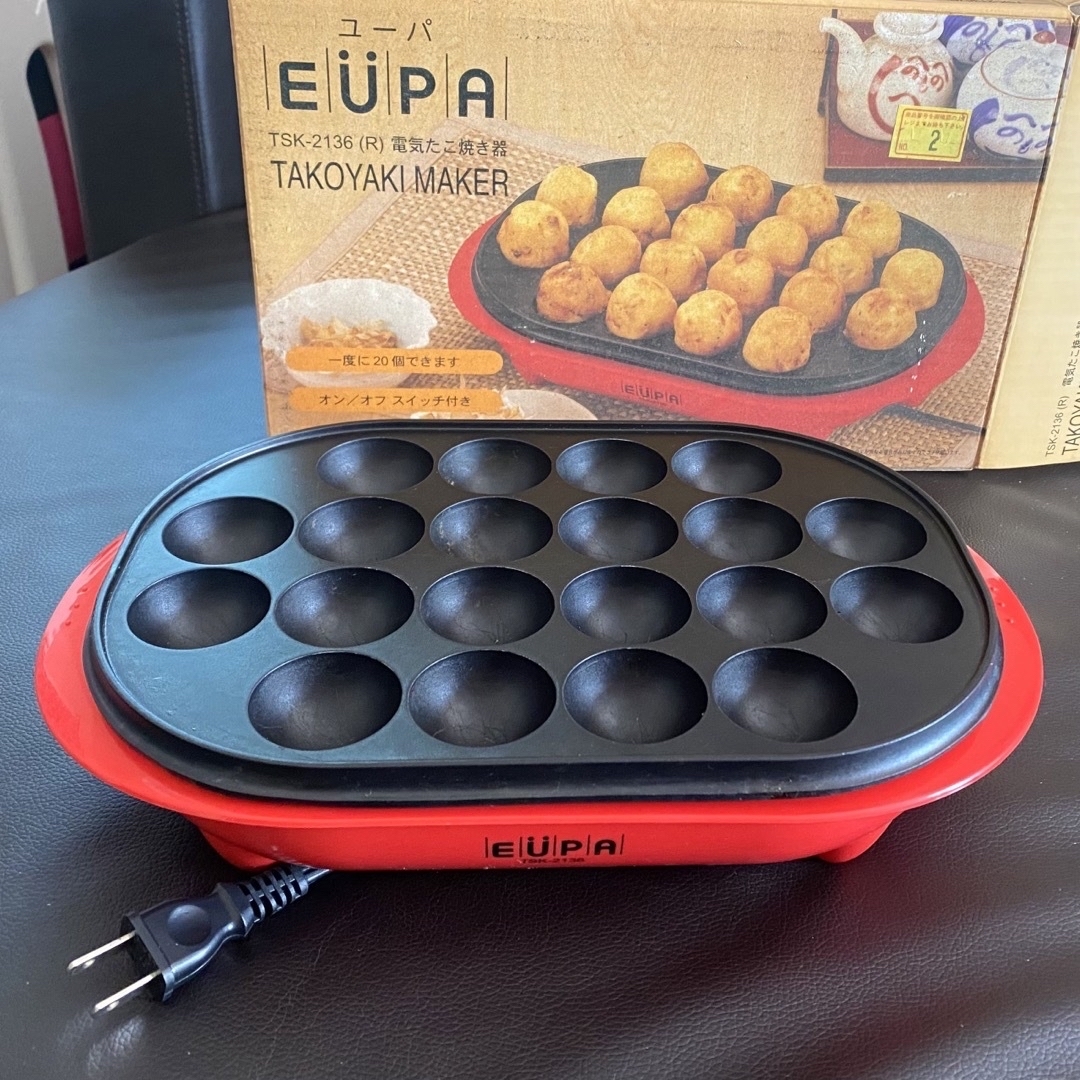 たこ焼き機 20穴 フッ素加工 EUPA TSK-2136(R) スマホ/家電/カメラの調理家電(たこ焼き機)の商品写真