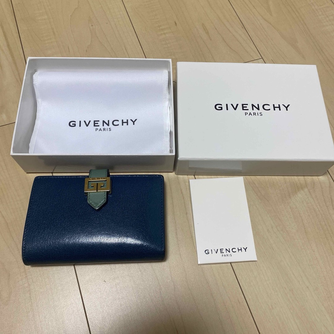 GIVENCHY(ジバンシィ)のジバンシー　GIVENCHY 財布 レディースのファッション小物(財布)の商品写真