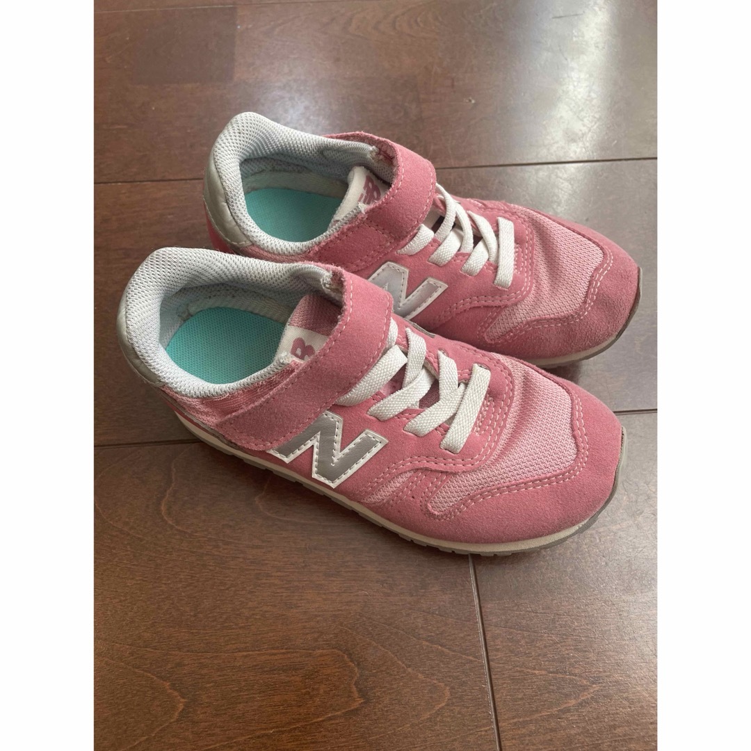 New Balance(ニューバランス)のニューバランス　スニーカー　ピンク　373  18センチ キッズ/ベビー/マタニティのキッズ靴/シューズ(15cm~)(スニーカー)の商品写真