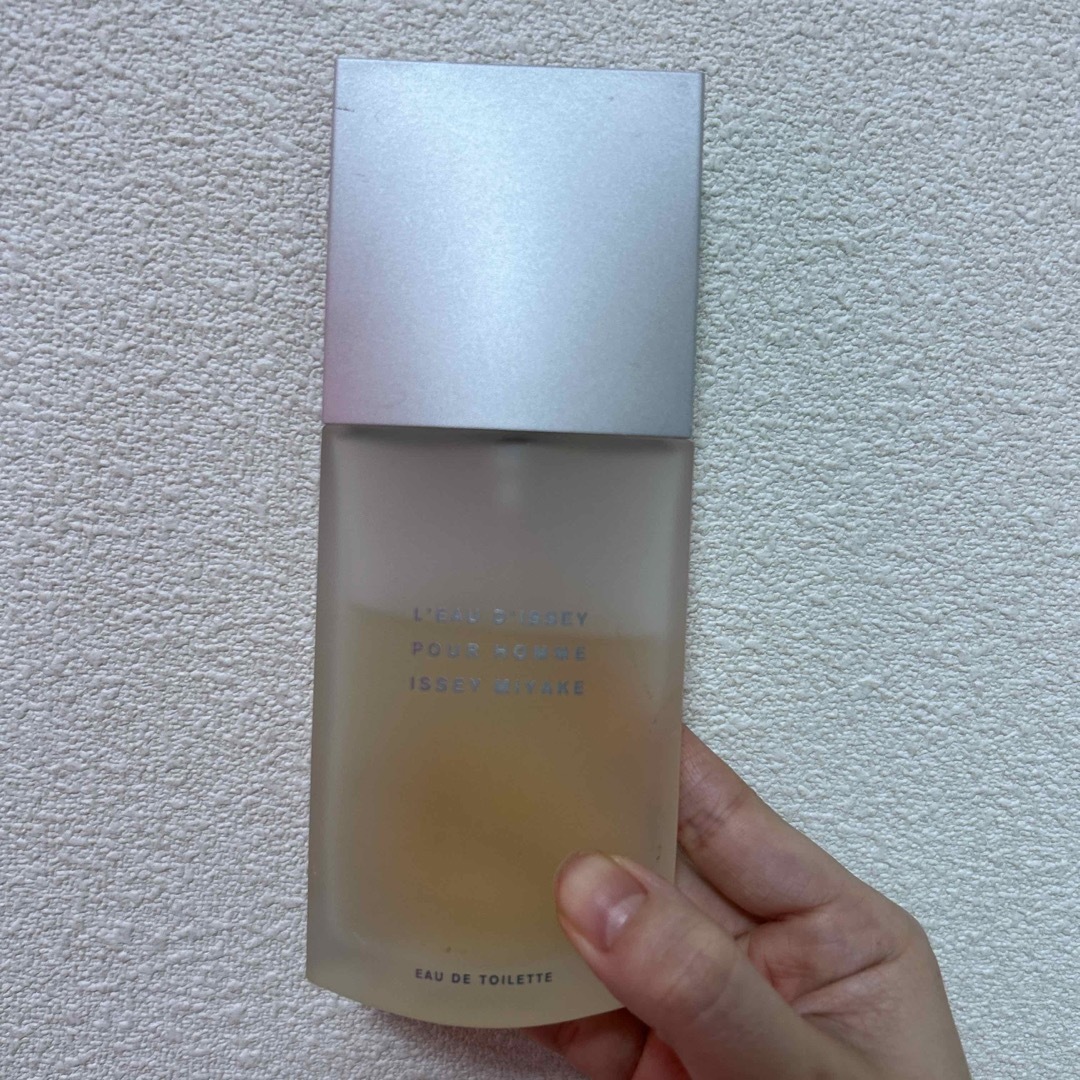 ISSEY MIYAKE(イッセイミヤケ)のイッセイミヤケ プールオム オードトワレ 香水 75ml コスメ/美容の香水(香水(男性用))の商品写真