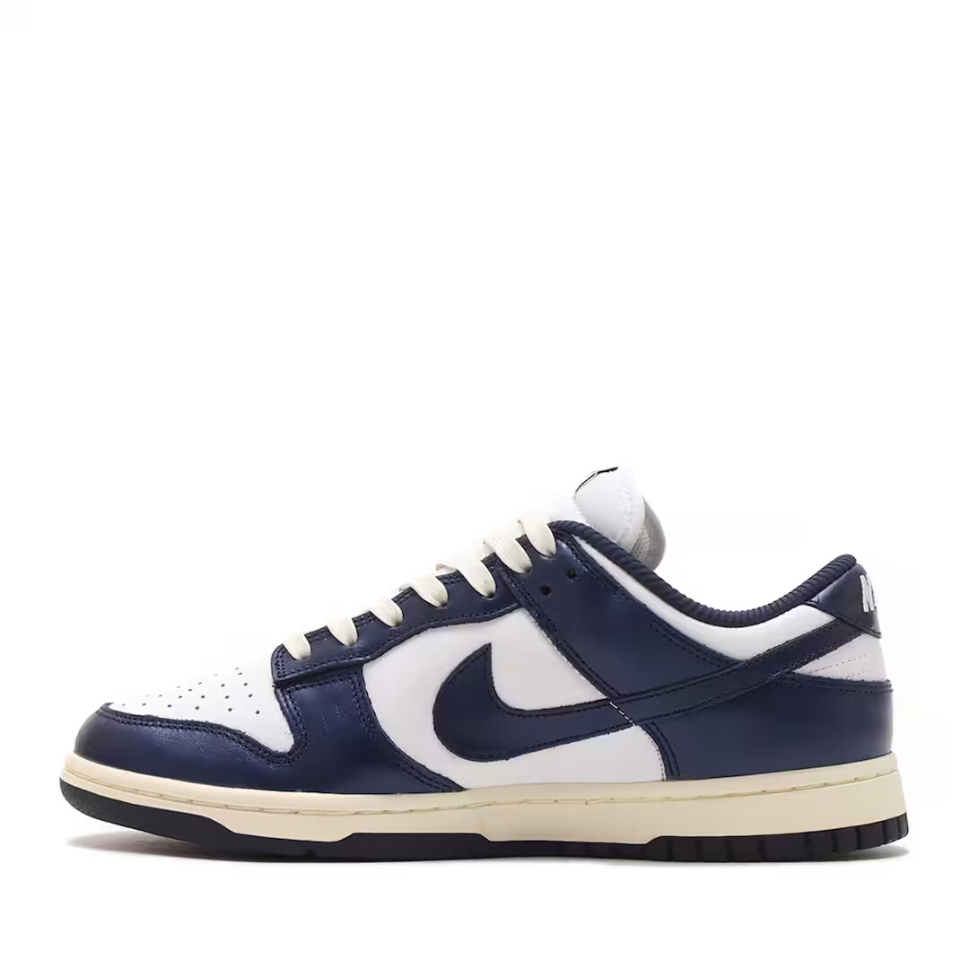 NIKE(ナイキ)の☆ NIKE WMNS DUNK LOW MIDNIGHT NAVY ☆ メンズの靴/シューズ(スニーカー)の商品写真