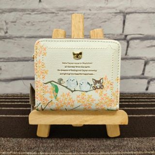 ★新品★ ベベダヤン ラウンドファスナー 折り財布 金木犀とシマエナガ(財布)