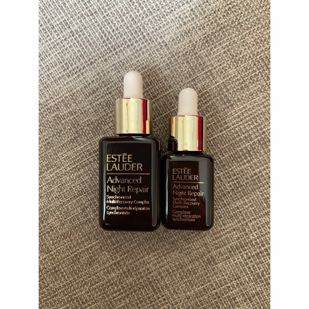 Estee Lauder(エスティローダー)のエスティーローダーアドバンスナイトリペアSMRコンプレックス　15mlと7ml  コスメ/美容のスキンケア/基礎化粧品(美容液)の商品写真