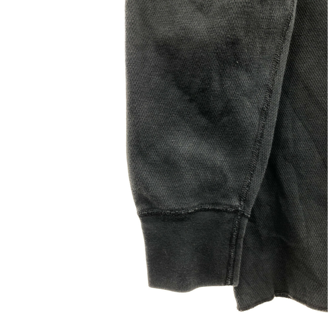carhartt(カーハート)のCarhartt カーハート ドライ生地 長袖Ｔシャツ トップス カジュアル ワーク ワンポイントロゴ ブラック (メンズ XL) 中古 古着 P7061 メンズのトップス(Tシャツ/カットソー(七分/長袖))の商品写真