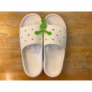 クロックス(crocs)の値下げ！クラッシックスライド2.0 クロックス(サンダル)