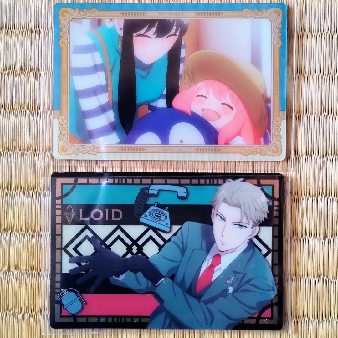 スパイファミリー　カード　ウエハース２　２枚セット エンタメ/ホビーのおもちゃ/ぬいぐるみ(キャラクターグッズ)の商品写真