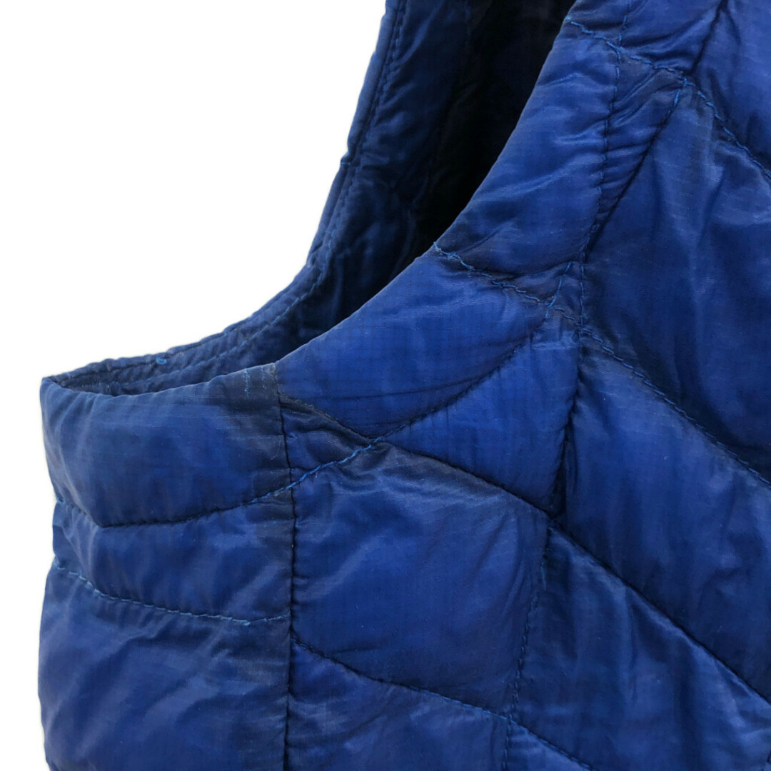 THE NORTH FACE(ザノースフェイス)のTHE NORTH FACE ノースフェイス レッドポイントライトベスト アウター アウトドア THERMOBALL ブルー (メンズ L) 中古 古着 P7385 メンズのジャケット/アウター(ナイロンジャケット)の商品写真