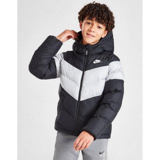 ナイキ(NIKE)のナイキ シンセティックフィル フーデッド ジャケット 160(ジャケット/上着)