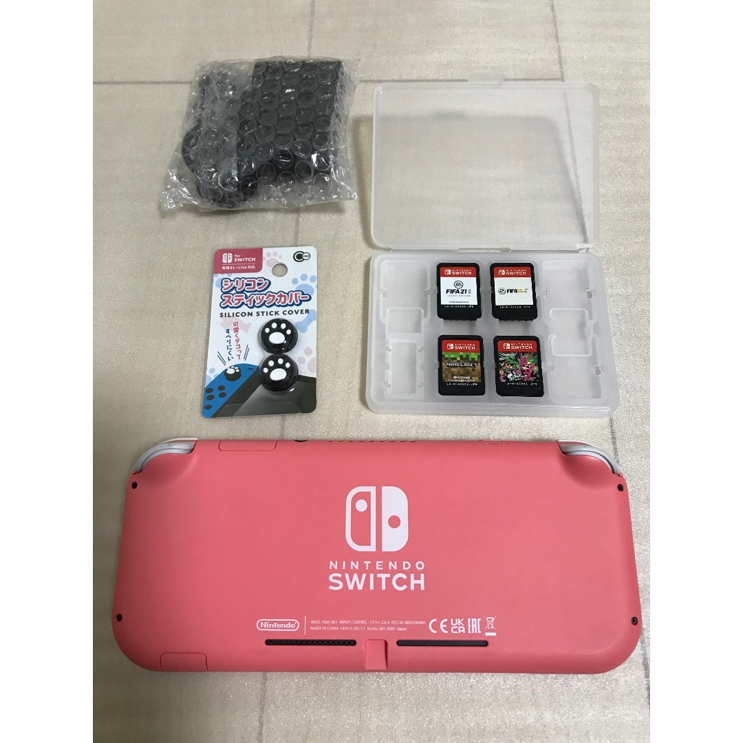 Nintendo Switch(ニンテンドースイッチ)の✨Nintendo Switch Lite本体＋マイクラを含むソフト4本セット✨ エンタメ/ホビーのゲームソフト/ゲーム機本体(携帯用ゲーム機本体)の商品写真
