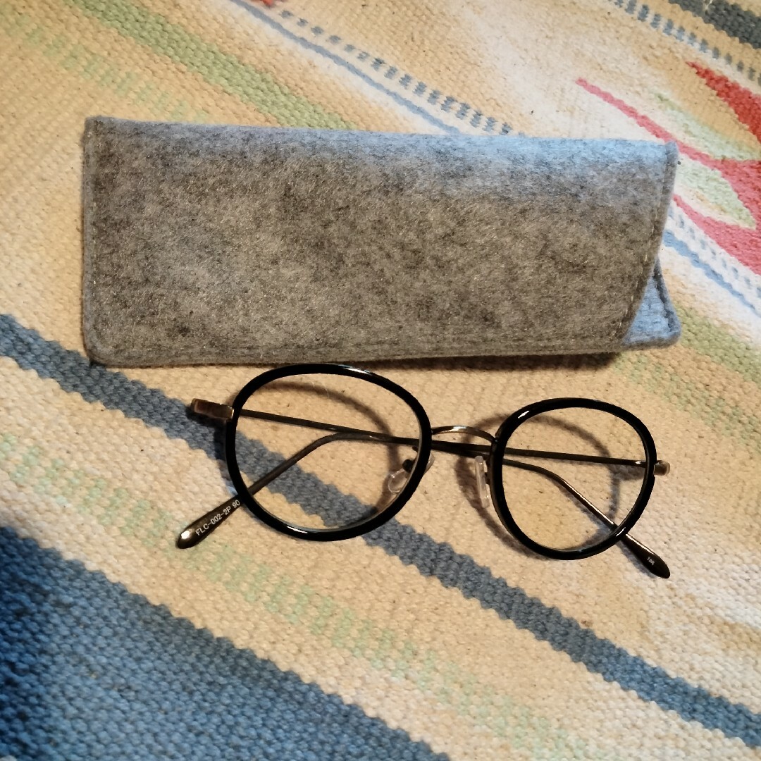 メガネ　度無し　黒縁 レディースのファッション小物(サングラス/メガネ)の商品写真