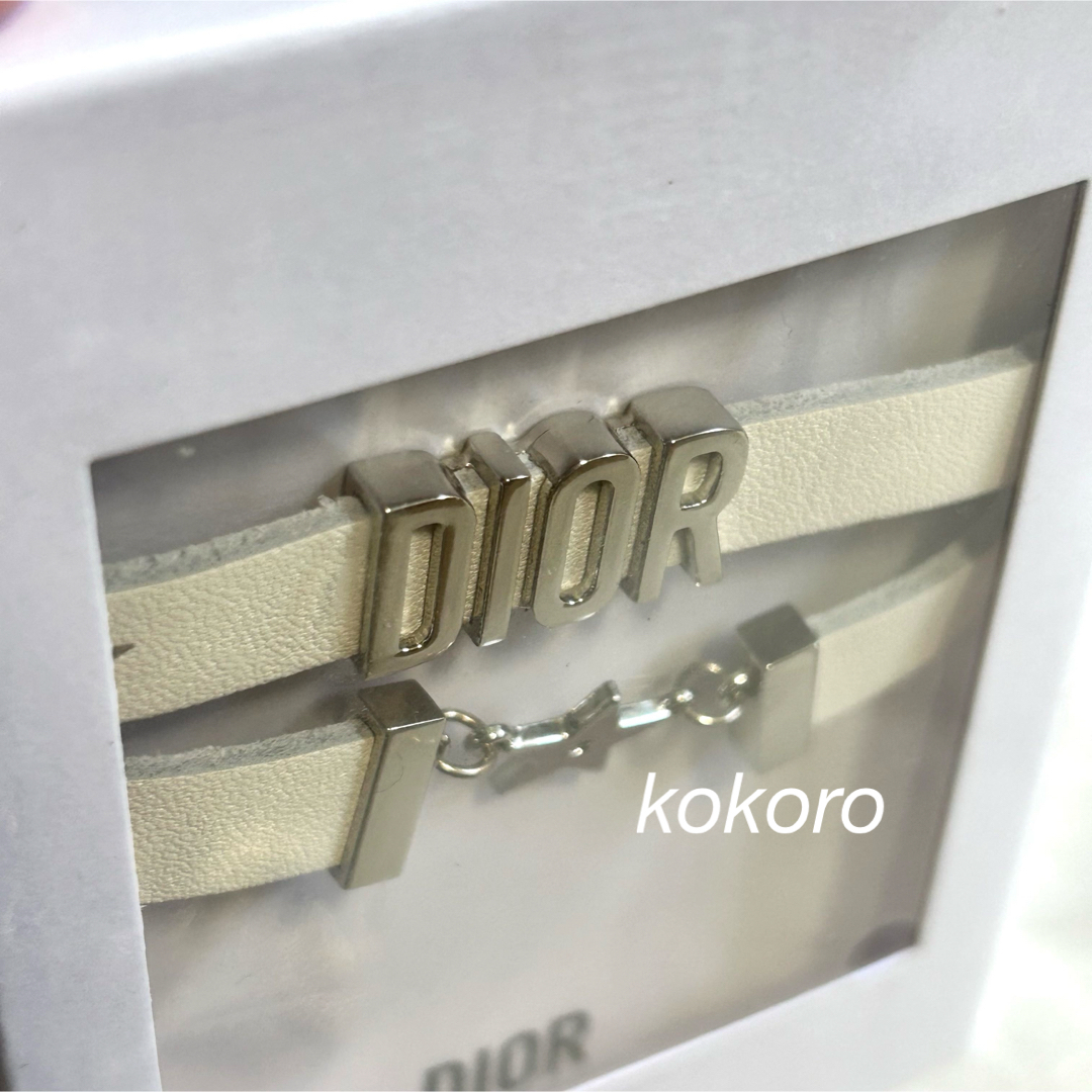 Dior(ディオール)のディオール ブレスレット チョーカー ホワイト スター ノベルティ ptレザー レディースのアクセサリー(ブレスレット/バングル)の商品写真