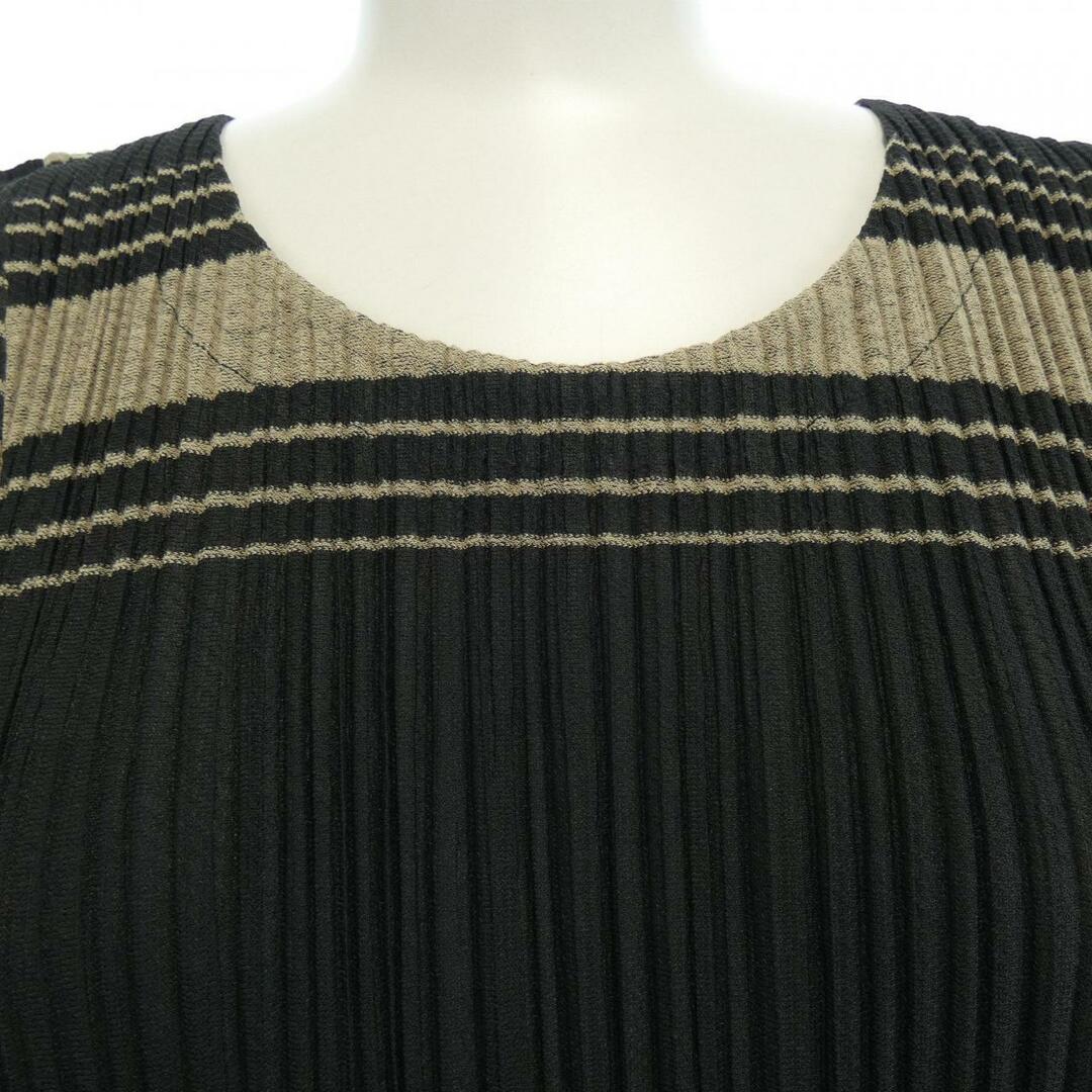 PLEATS PLEASE ISSEY MIYAKE(プリーツプリーズイッセイミヤケ)のプリーツプリーズ PLEATS PLEASE ワンピース レディースのワンピース(ひざ丈ワンピース)の商品写真