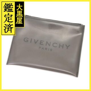 ジバンシィ(GIVENCHY)のジバンシー ラージ ジップポーチ グレー ビニール【430】(セカンドバッグ/クラッチバッグ)