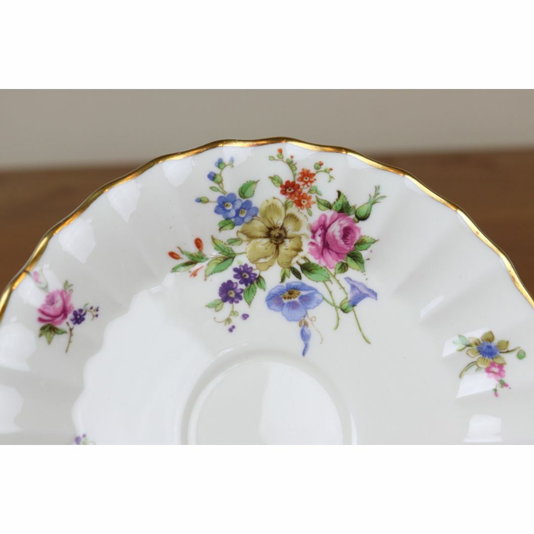 Royal Worcester(ロイヤルウースター)のロイヤルウースター　ロアノーク　デュオ　カップ＆ソーサー　花柄　ヴィンテージ インテリア/住まい/日用品のキッチン/食器(食器)の商品写真