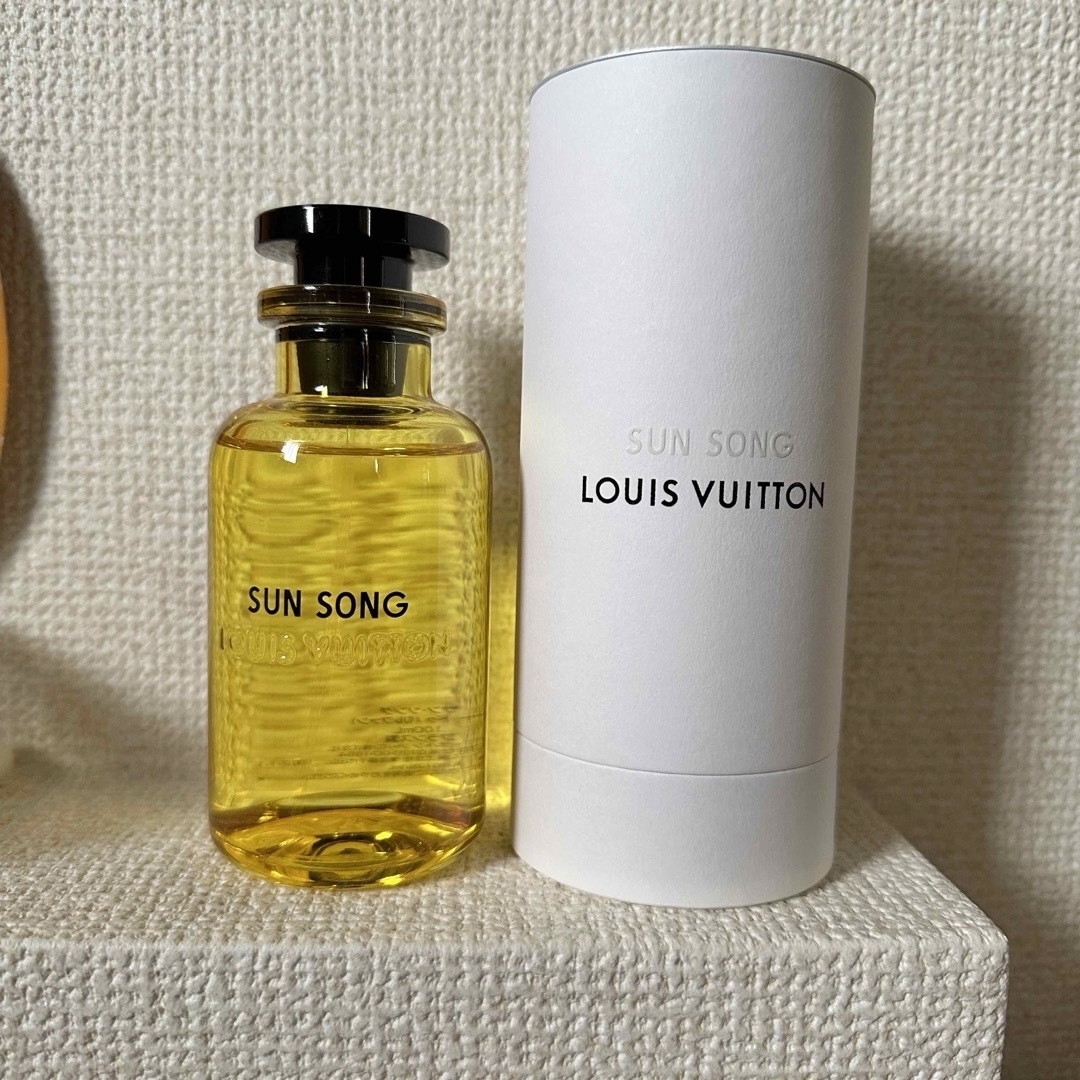 LOUIS VUITTON(ルイヴィトン)のルイヴィトン SUN SONG オードゥパルファン 香水 サンソング コスメ/美容の香水(ユニセックス)の商品写真