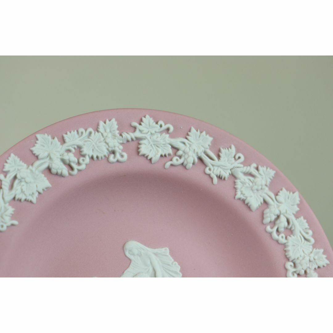 WEDGWOOD(ウェッジウッド)のウェッジウッド　ジャスパー　ピンク　ラウンドトレイ　ピンディッシュ　ヴィンテージ インテリア/住まい/日用品のインテリア小物(小物入れ)の商品写真