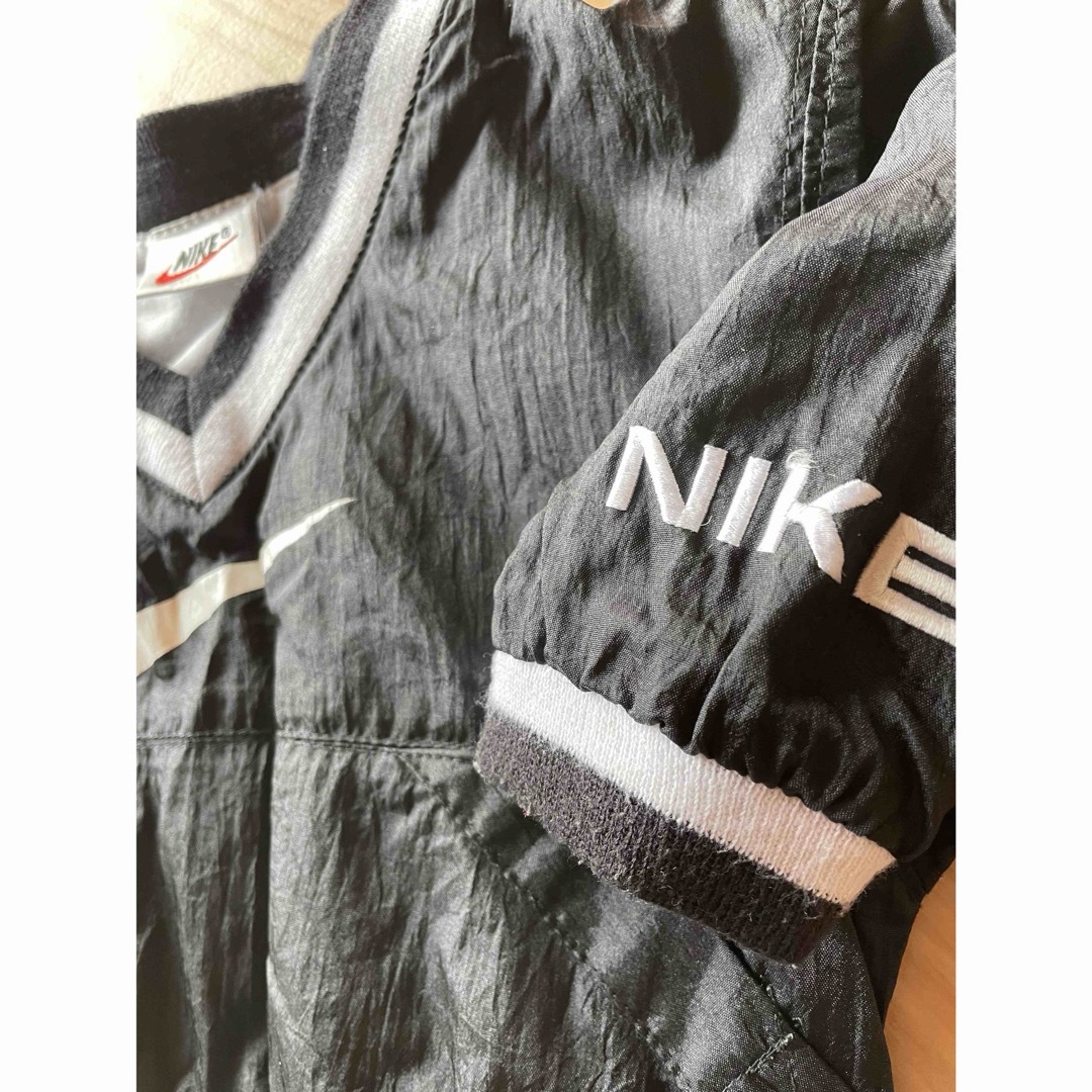 NIKE(ナイキ)のNIKE プルオーバー　キッズ キッズ/ベビー/マタニティのキッズ服女の子用(90cm~)(Tシャツ/カットソー)の商品写真
